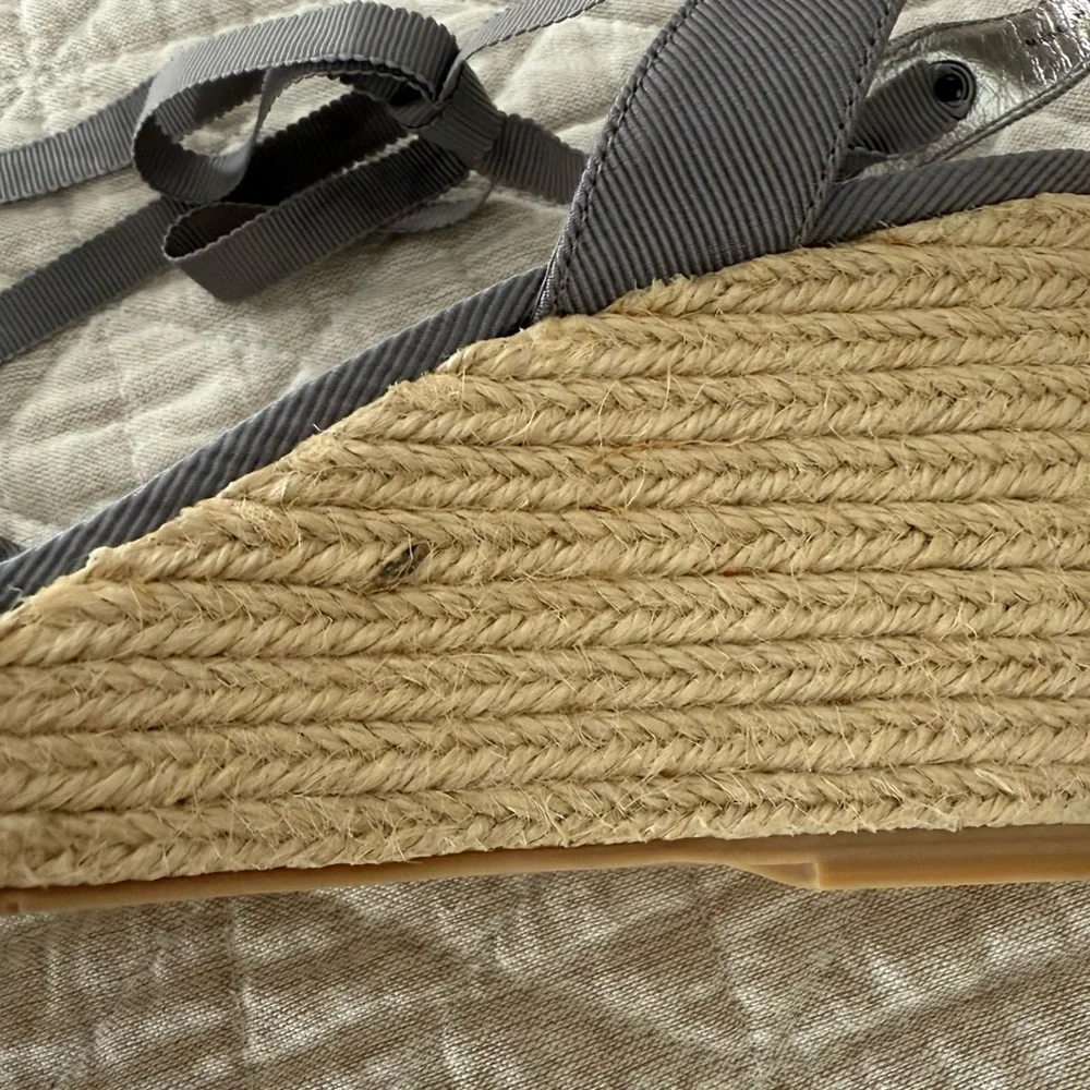 NWOB Adrianna Papell Silver Penny Espadrille Wedge Lace Up Ribbon Ankle Tie 8.5